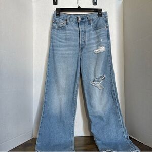 Levi’s Juniors Women’s Denim Distressed Jeans Ribcage Straight Ankle Size 26 EUC